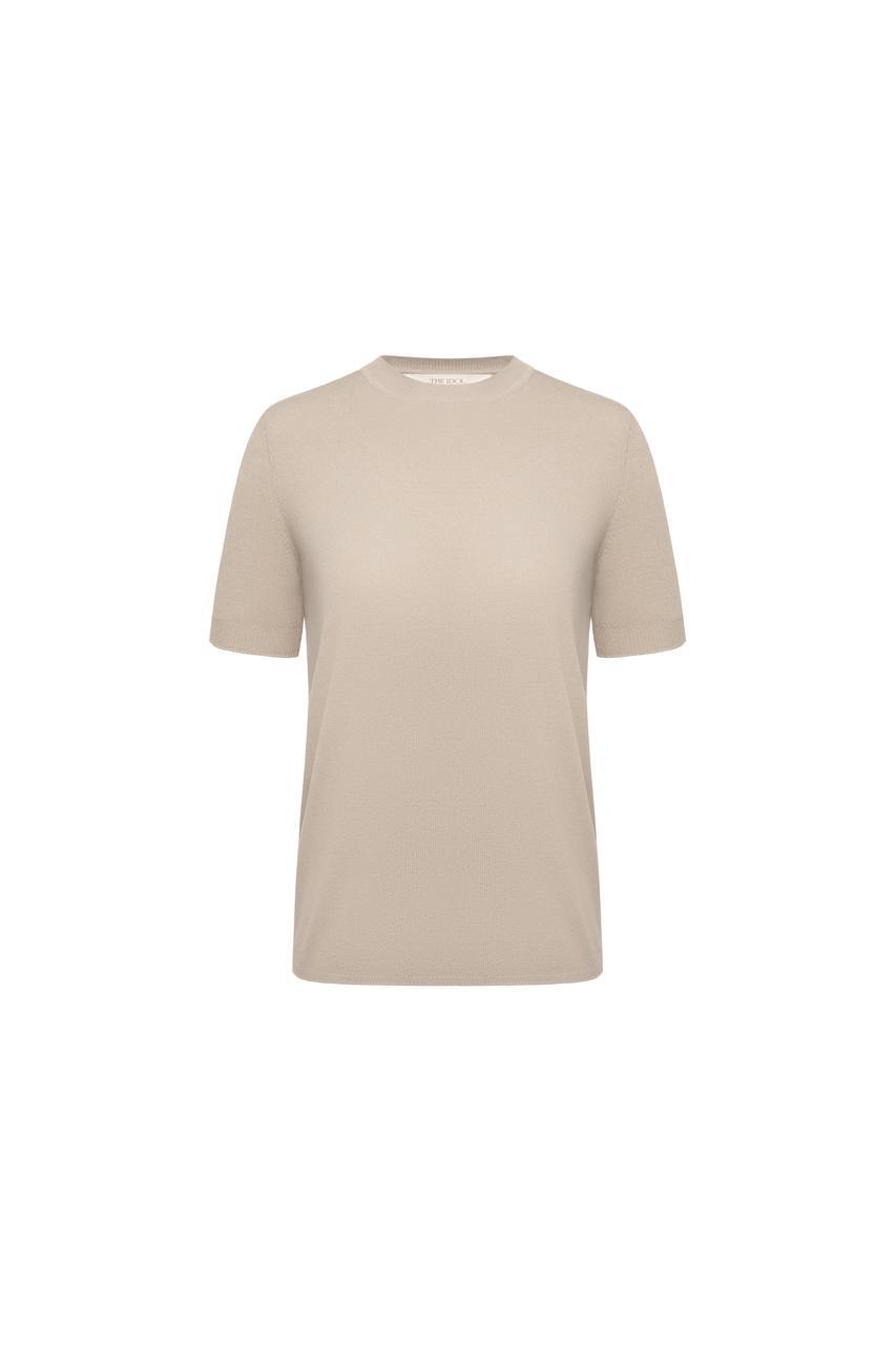 В'язана футболка